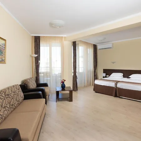 Rome Palace Deluxe 4* Sunny Beach