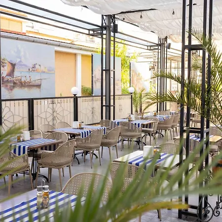 Rome Palace Deluxe 4*