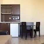 酒店 Rome Palace Deluxe 阳光海滩