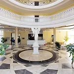 酒店 Rome Palace Deluxe 阳光海滩