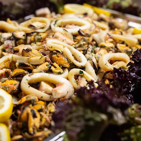 Rome Palace Deluxe Готель 4*