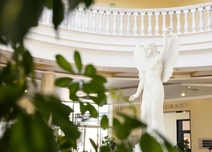 Отель Rome Palace Deluxe Солнечный берег