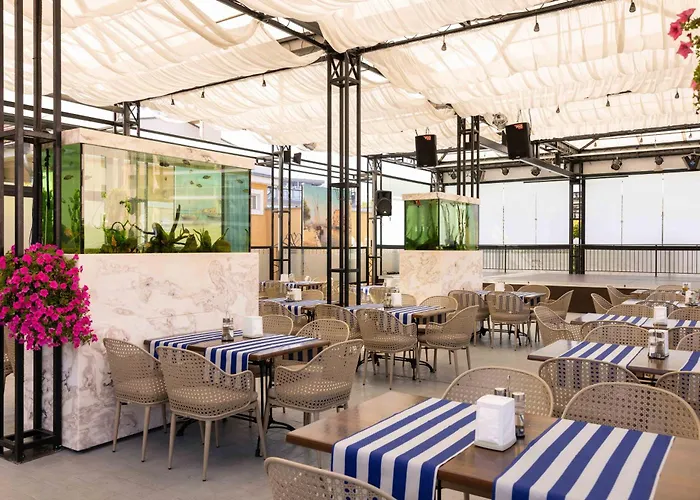 Rome Palace Deluxe Отель 4*