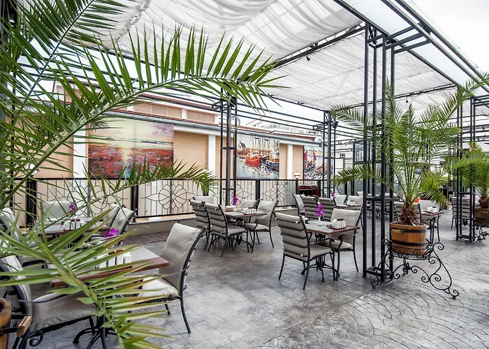 Отель Rome Palace Deluxe