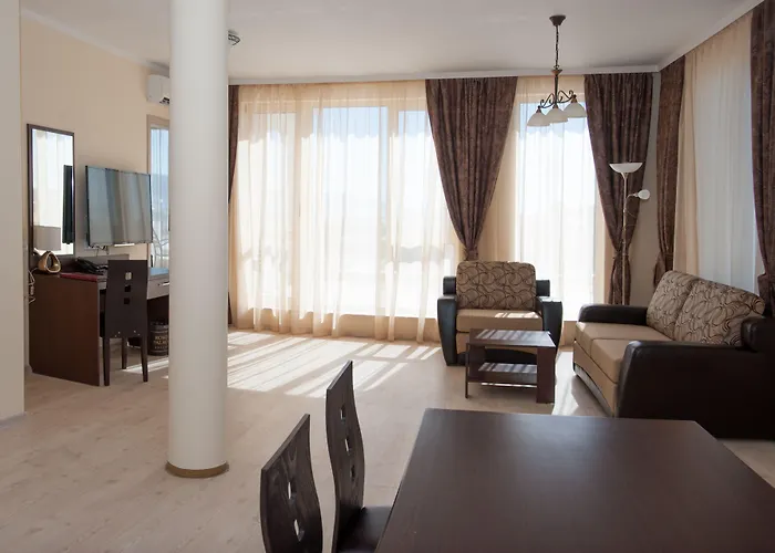 Отель Rome Palace Deluxe 4*