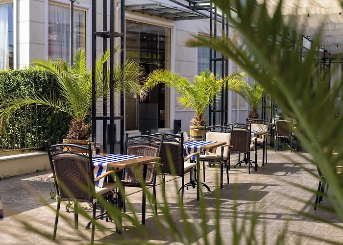 Hotel Rome Palace Deluxe 4*