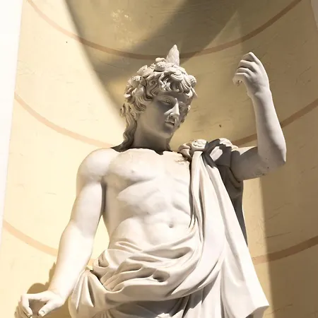 Rome Palace Deluxe فندق 4*