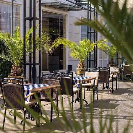 فندق Rome Palace Deluxe 4*