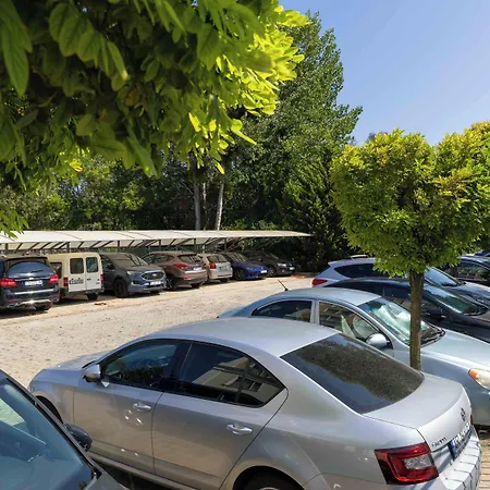 Rome Palace Deluxe فندق 4*