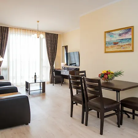 Rome Palace Deluxe 4* Sluneční pobřeží