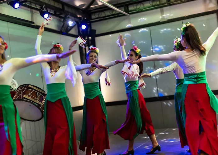 Rome Palace Deluxe 酒店 阳光海滩