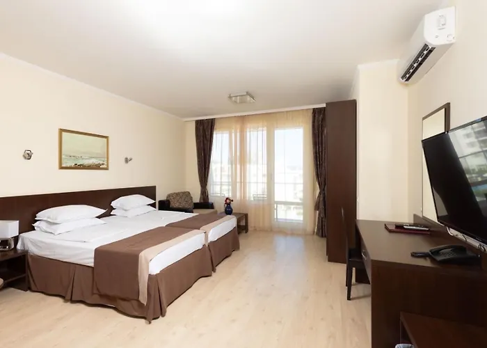 Rome Palace Deluxe 阳光海滩