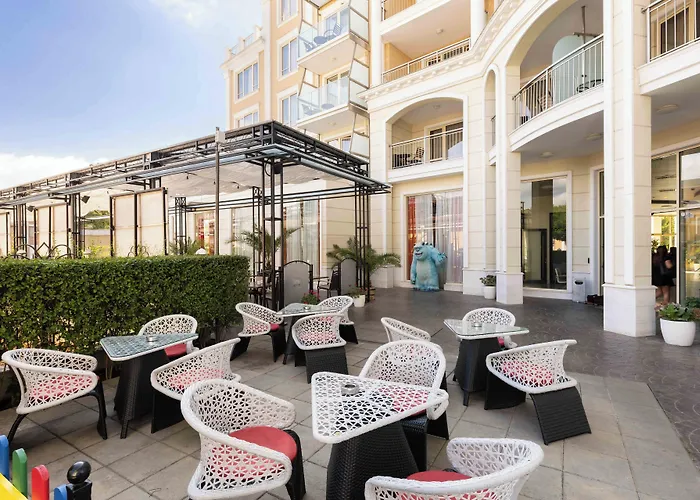 酒店 Rome Palace Deluxe 4*